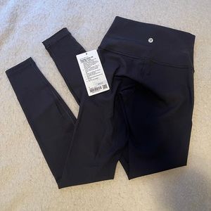 NWT - Lululemon Wunder Under HR tight 28” lux legging.